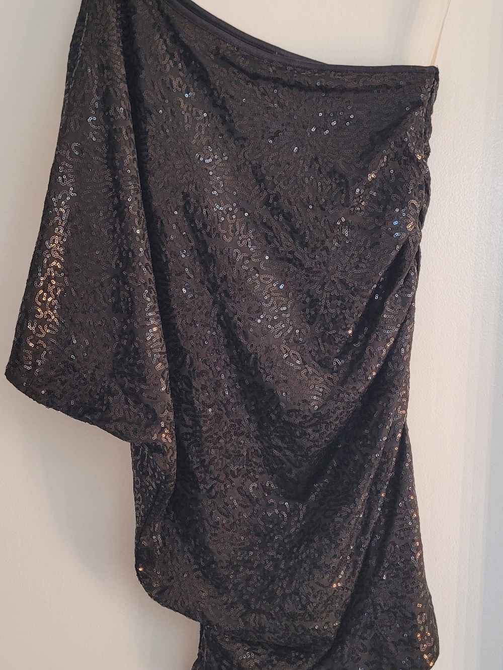 Guess by Marciano Black Sequin One-Shoulder Asymmetric Cocktail Dress